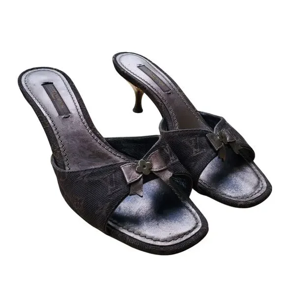 💫SOLD💫Y2k Louis Vuitton Monogram Bow Kitten Heel Mule - Size 35 EU - Picture 1 of 8